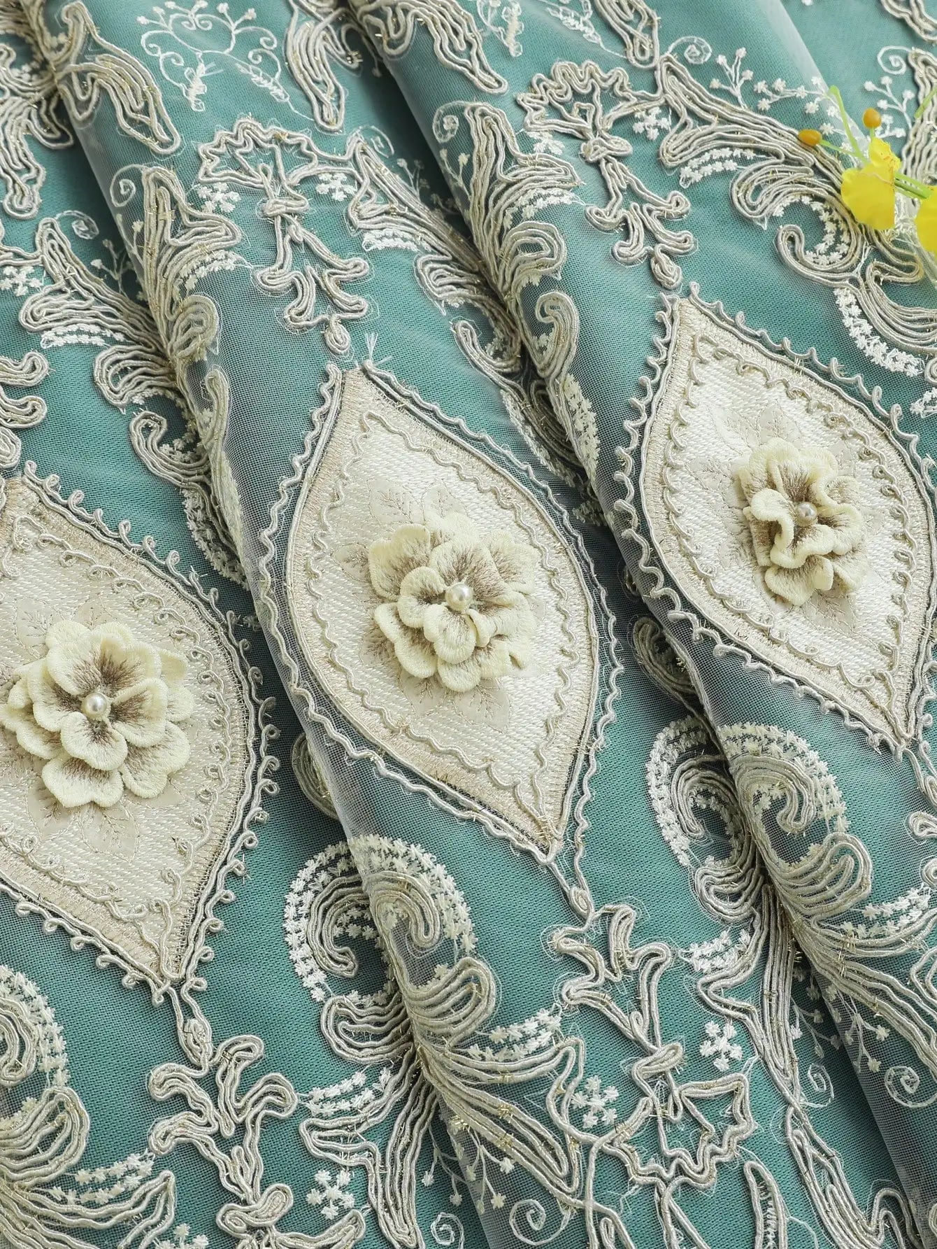 Zhejiang Luxury Vintage Embroidered Curtains 3D Relief